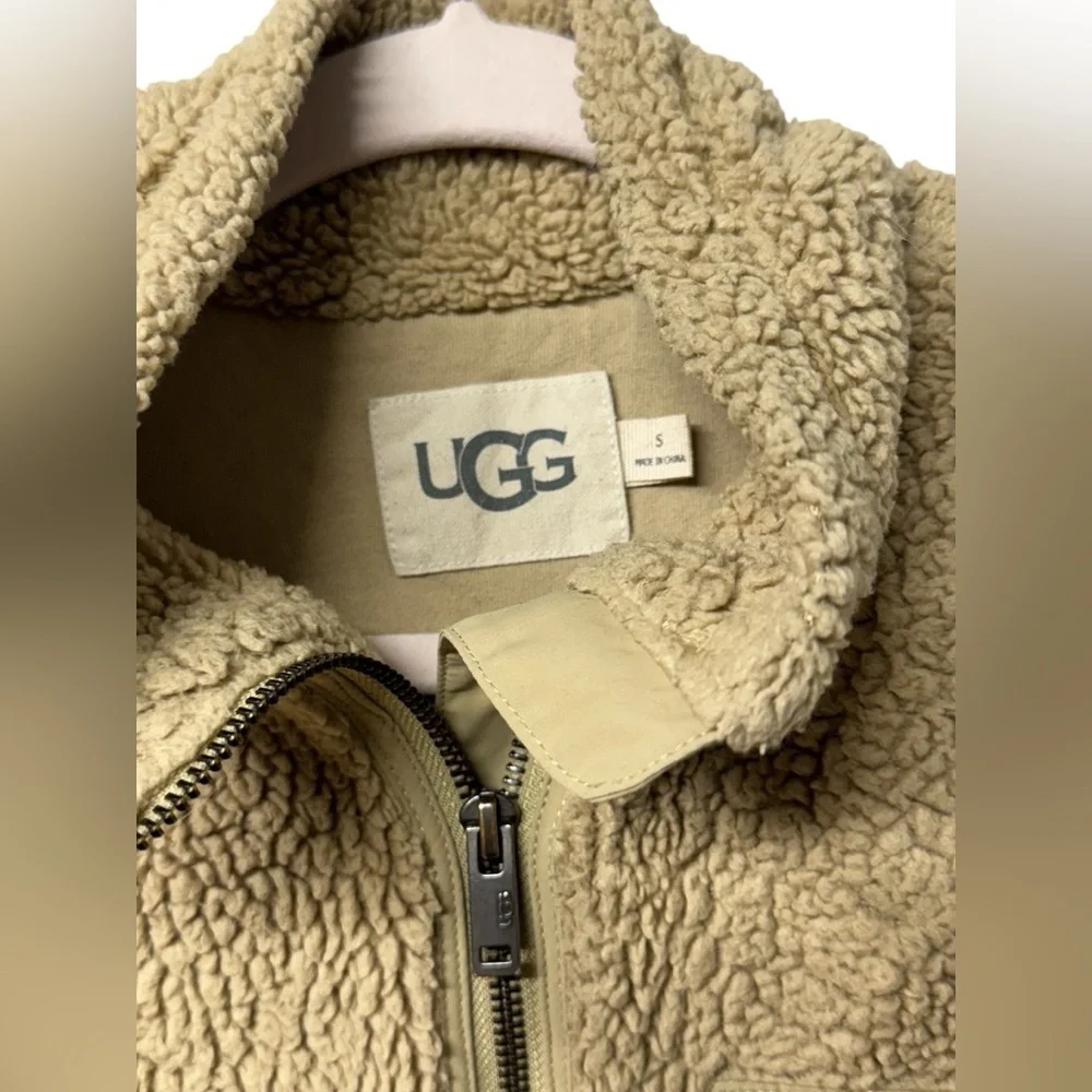 UGG Lucas Sand Sherpa Zip Up Jacket Fleece size Small